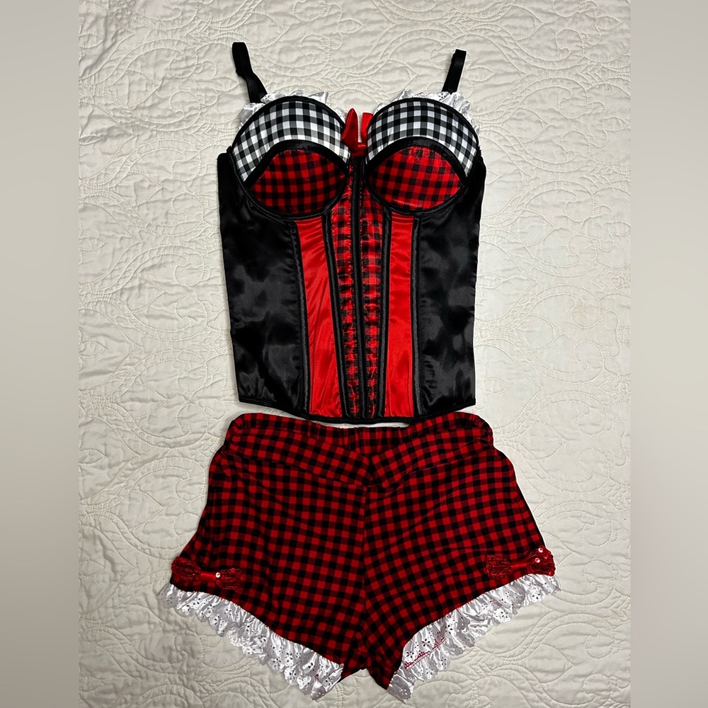 Queen of hearts, Halloween costume